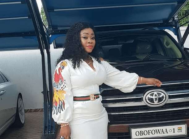 TRENDING NEWS - Wife Of Rev Obofour Flaunts Her Customized V8 With A Swag