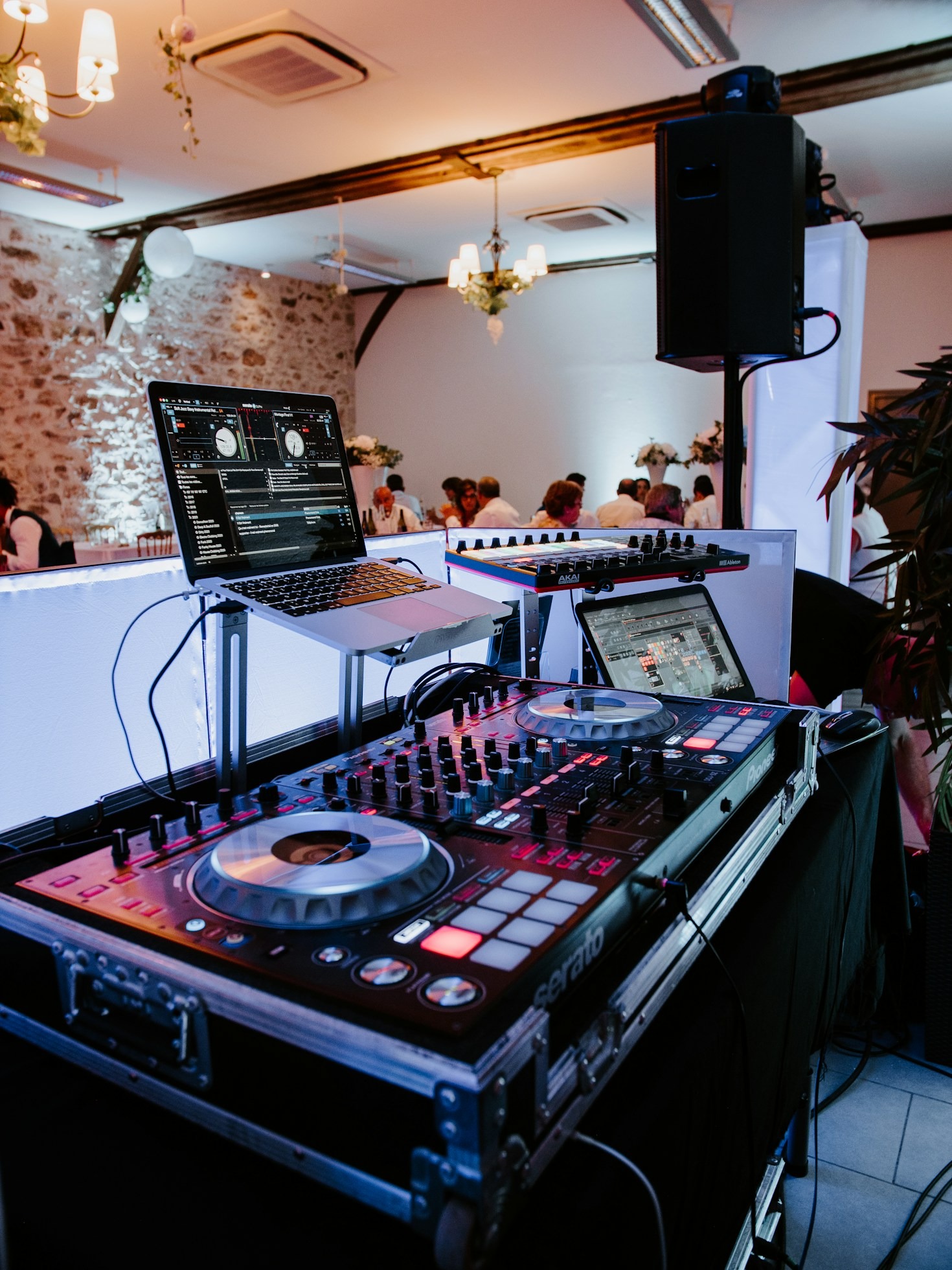 The Perfect Playlist: How Music Shapes Your Event